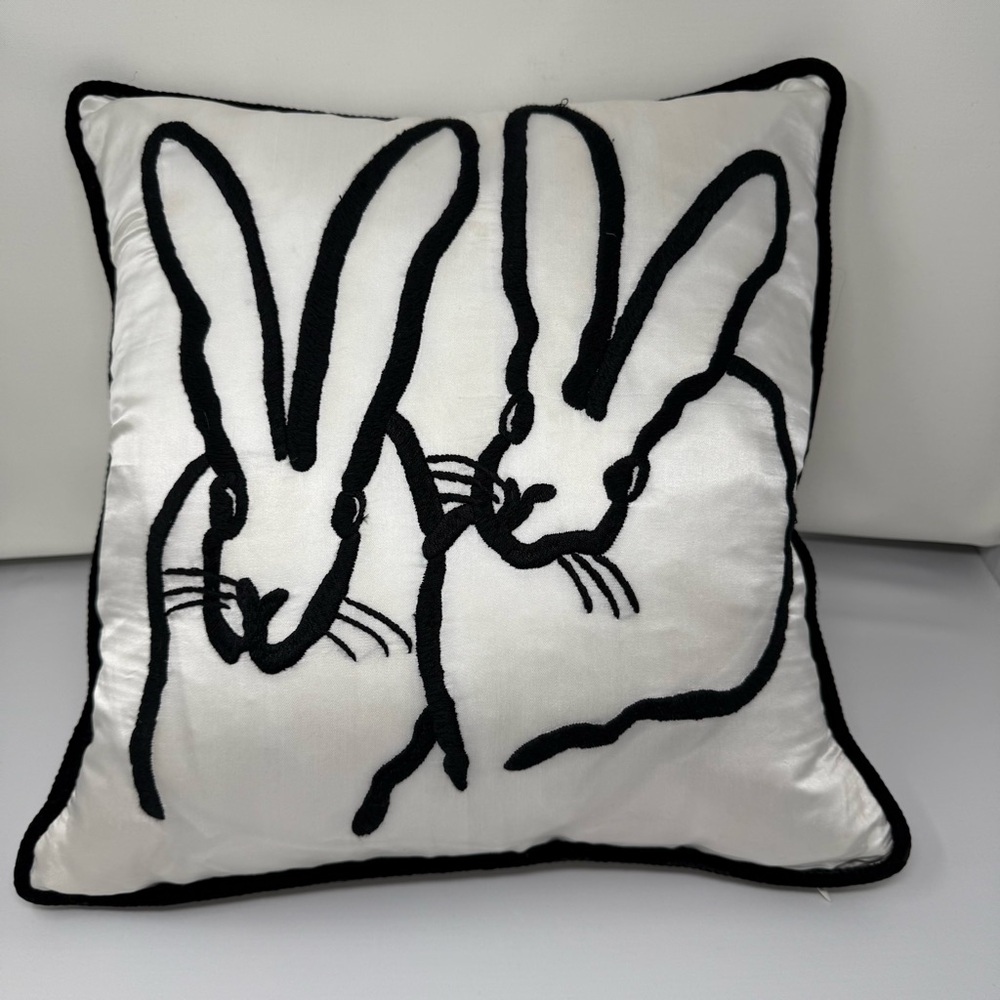 HUNT SLONEM
Hand-Embroidered Silk 2 Bunny Pillow and
